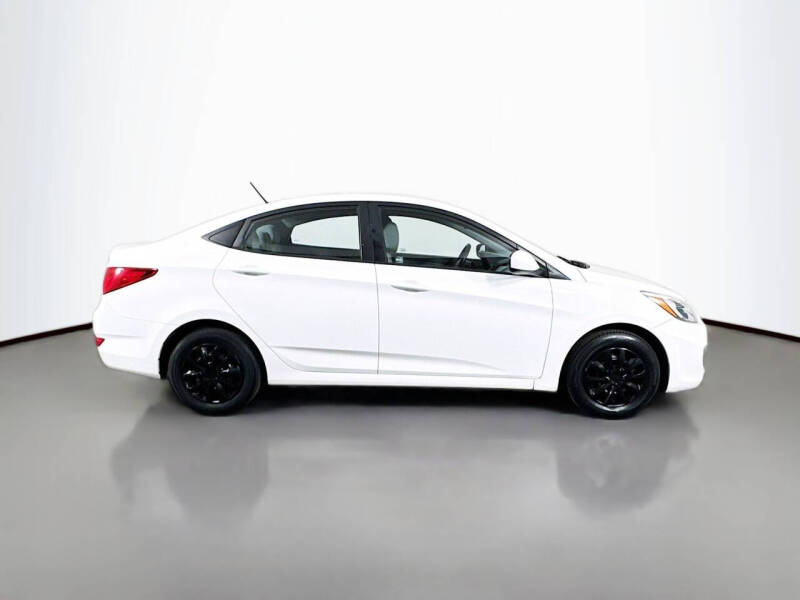 2016 Hyundai Accent
