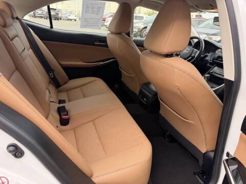 2017 Lexus IS 200t