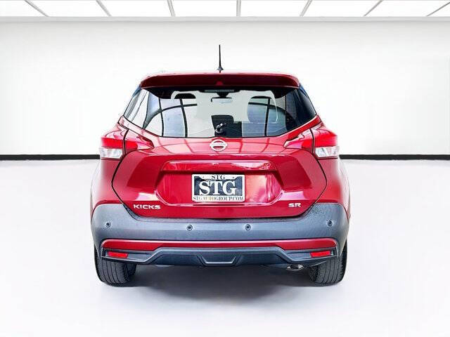2020 Nissan Kicks SR