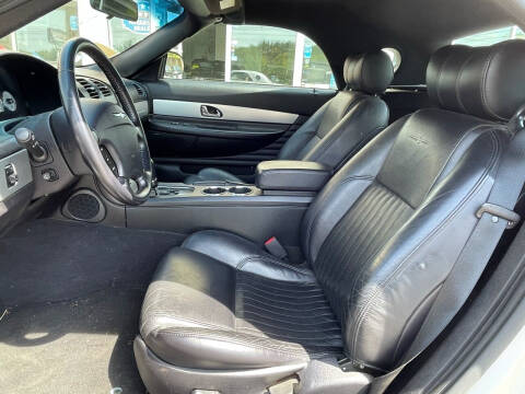 2005 Ford Thunderbird Deluxe