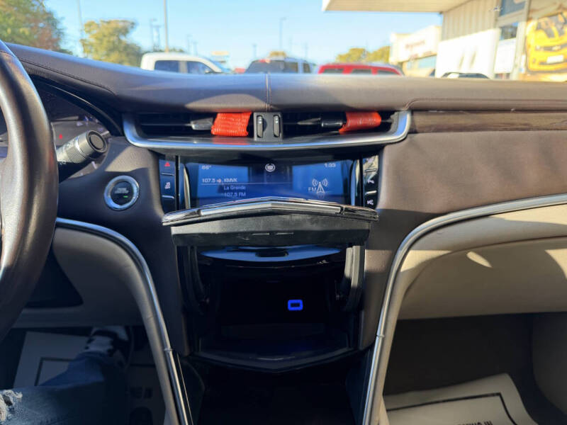 2014 Cadillac XTS Luxury Collection