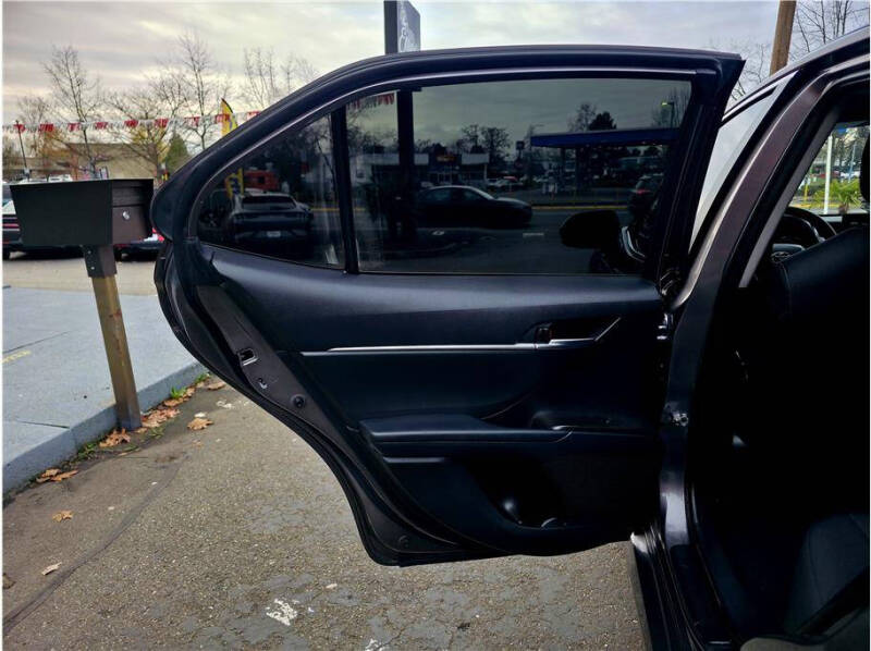 2023 Toyota Camry LE