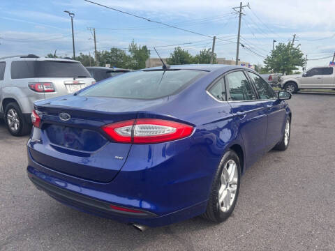 2016 Ford Fusion SE