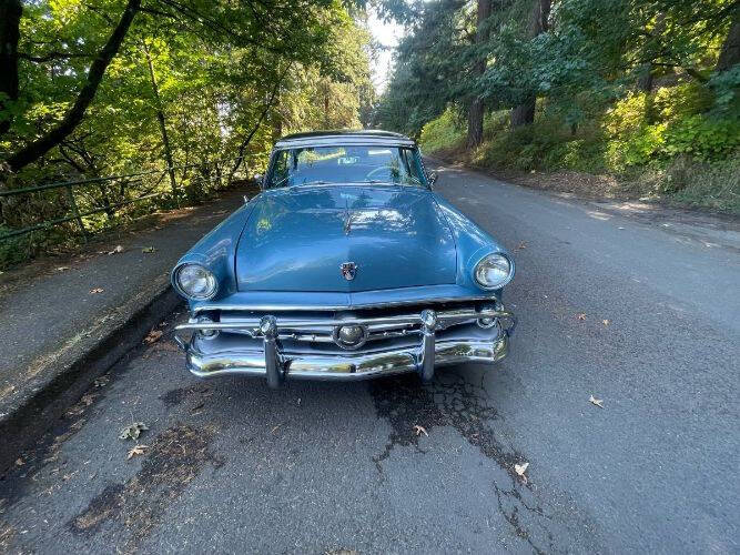 1954 Ford Crestline
