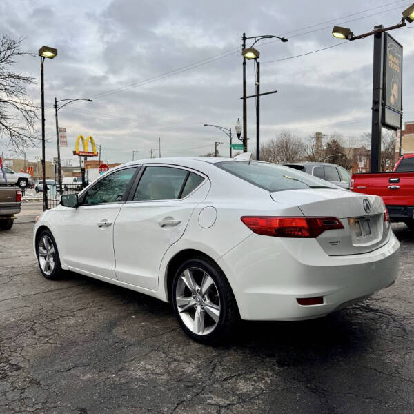 2013 Acura ILX 2.0L w/Tech