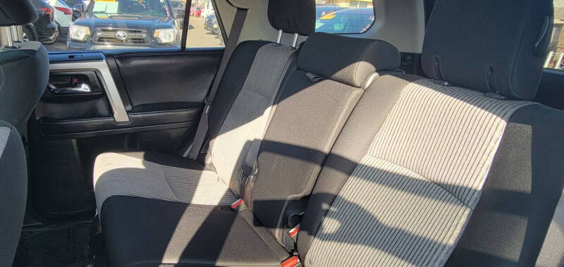 2018 Toyota 4Runner SR5