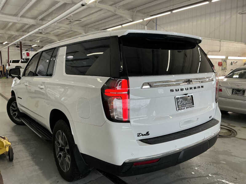 2022 Chevrolet Suburban LT