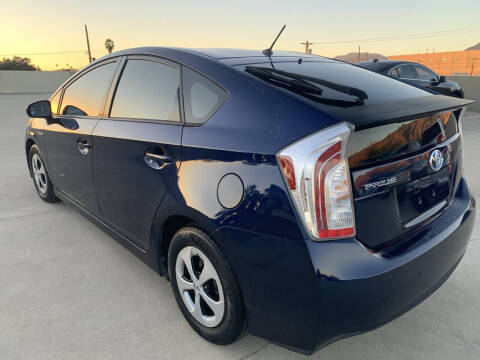2014 Toyota Prius Two