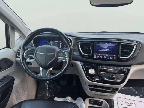 2020 Chrysler Pacifica Touring L Plus