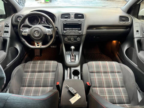 2014 Volkswagen GTI Wolfsburg Edition PZEV