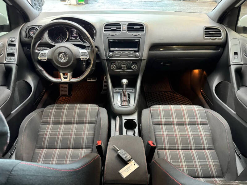 2014 Volkswagen GTI Wolfsburg Edition PZEV