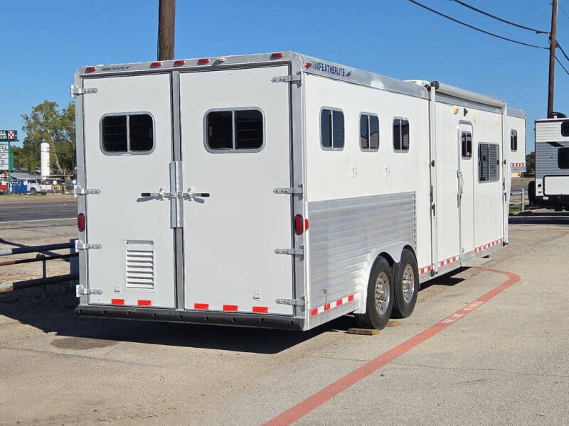 2000 Featherlite Trailer 8587