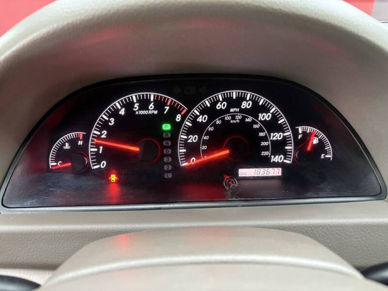 2005 Toyota Camry LE