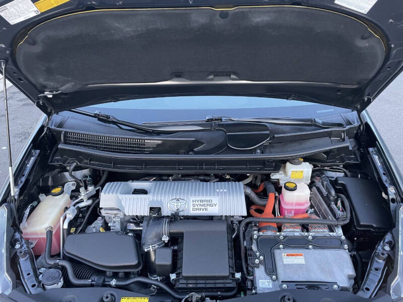 2012 Toyota Prius v Three