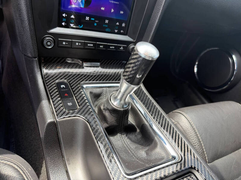 2011 Ford Mustang V6 Premium