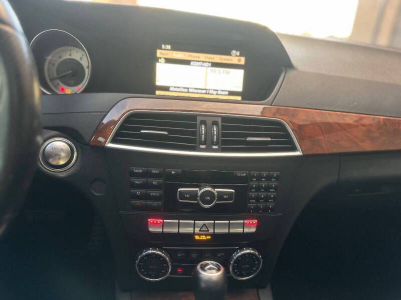 2012 Mercedes-Benz C-Class C 300 Luxury 4MATIC