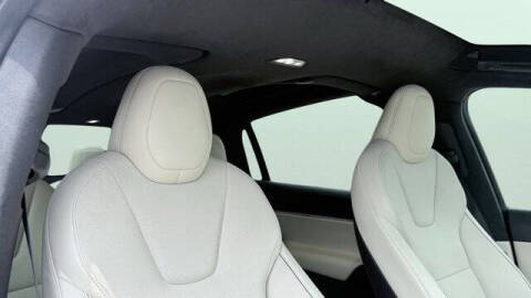 2022 Tesla Model X Plaid