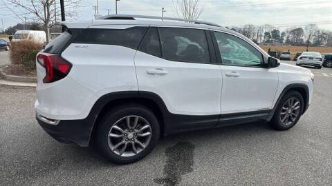 2023 GMC Terrain SLT