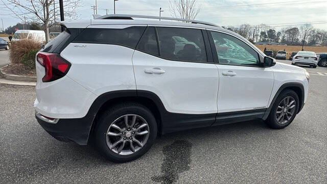 2023 GMC Terrain SLT