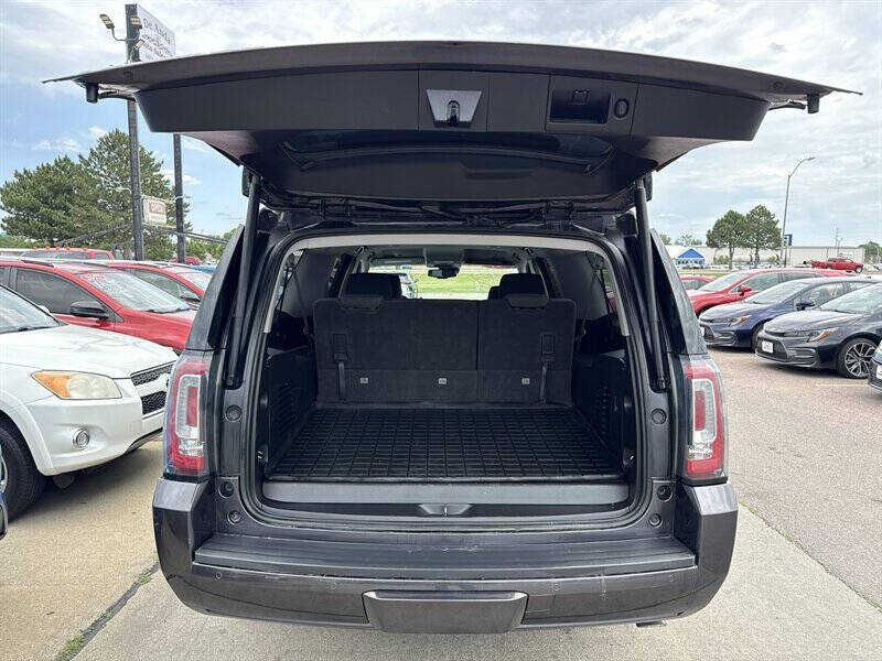 2017 GMC Yukon XL SLE