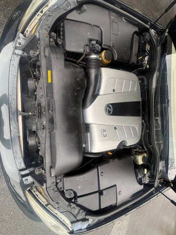 2004 Lexus LS 430