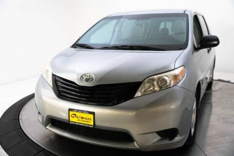 2015 Toyota Sienna for sale at AUTOMAXX in Springville UT
