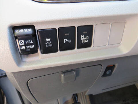 2017 Toyota Sienna XLE 8-Passenger