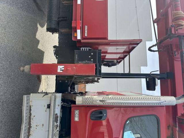 2016 Freightliner 108 SD