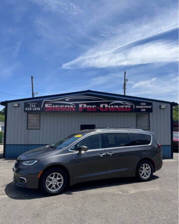 2021 Chrysler Pacifica for sale at Sisson Pre-Owned in Uniontown PA