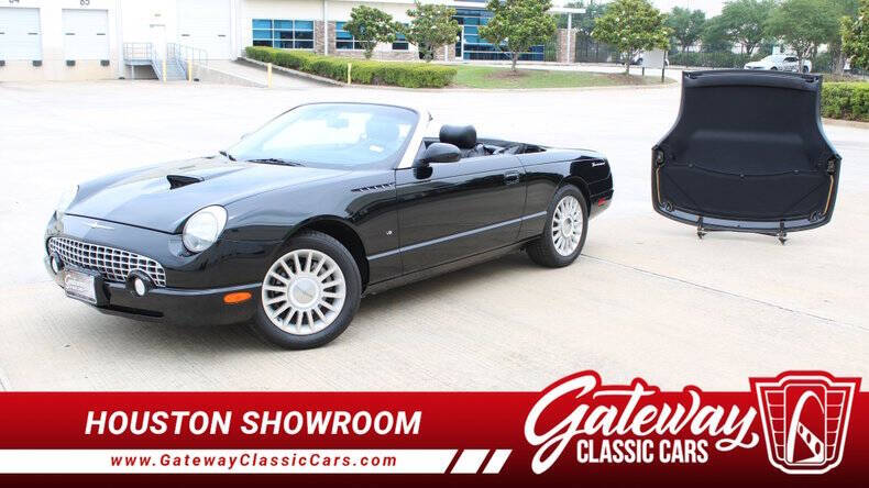 2004 Ford Thunderbird Deluxe