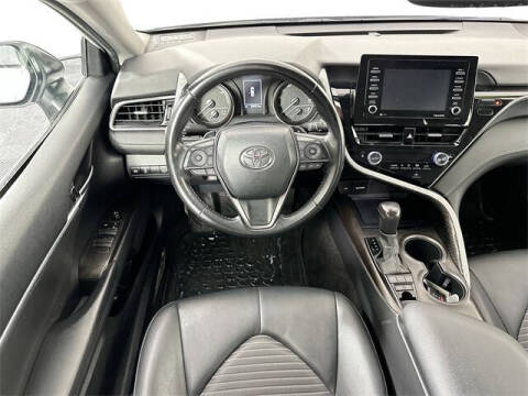 2023 Toyota Camry Hybrid SE
