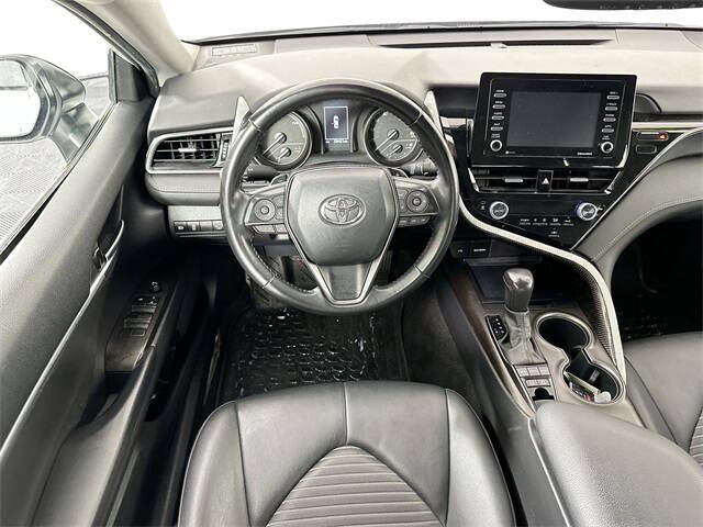 2023 Toyota Camry Hybrid SE