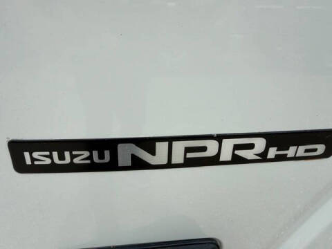 2020 Isuzu NPR-HD