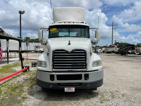 2015 Mack Pinnacle