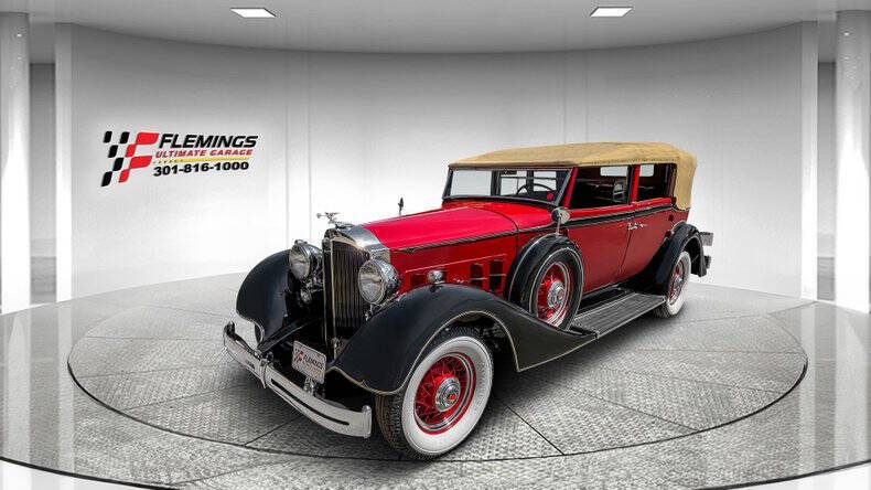 1934 Packard Eight convertible sedan