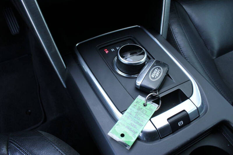 2017 Land Rover Discovery Sport SE