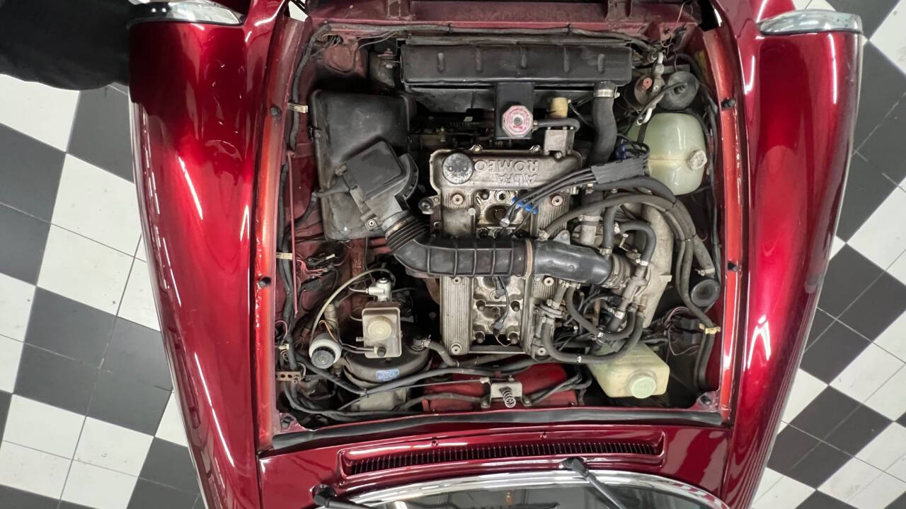 1986 Alfa Romeo Spider 4