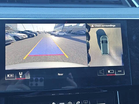 2023 Audi e-tron S quattro Premium Plus