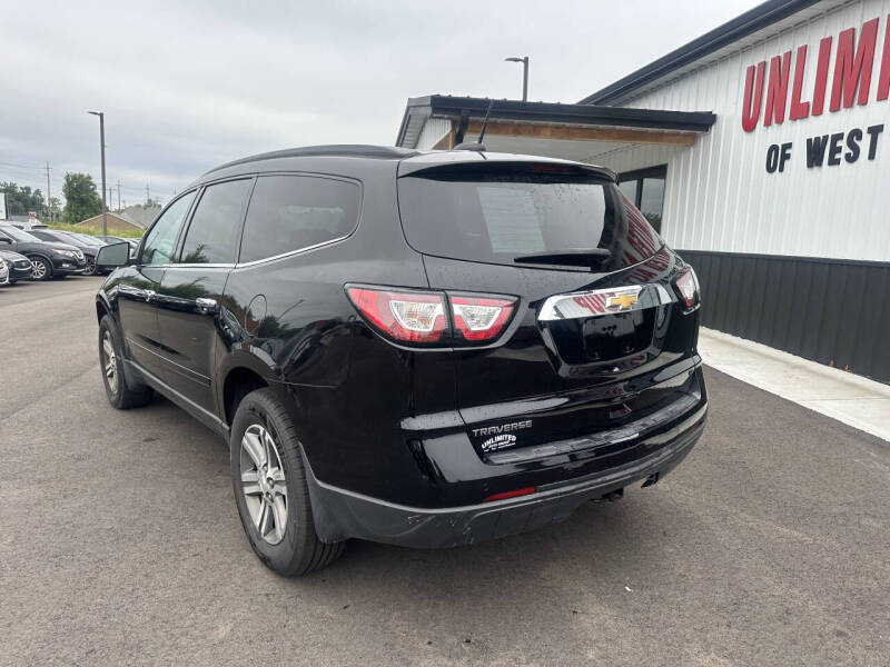 2017 Chevrolet Traverse LT