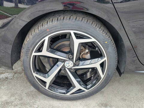 2022 Volkswagen Passat R-Line