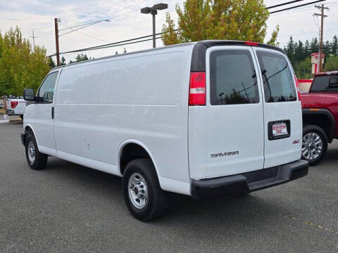 2022 GMC Savana 2500