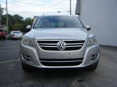 2010 Volkswagen Tiguan for sale at United Auto Sales of Louisville in Louisville KY