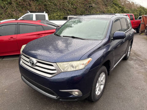 2013 Toyota Highlander for sale at APX Auto Brokers in Edmonds WA