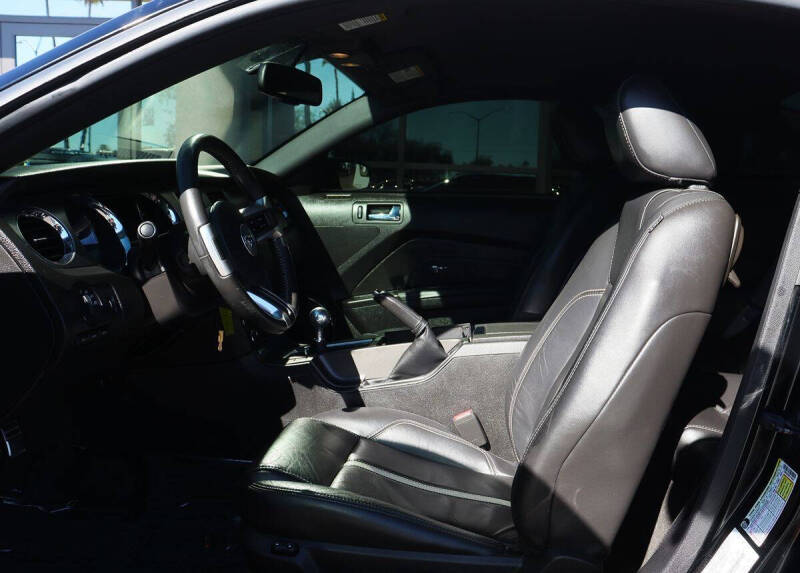 2011 Ford Mustang GT Premium