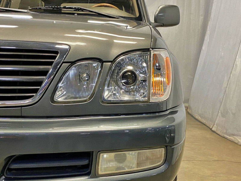 2000 Lexus LX 470
