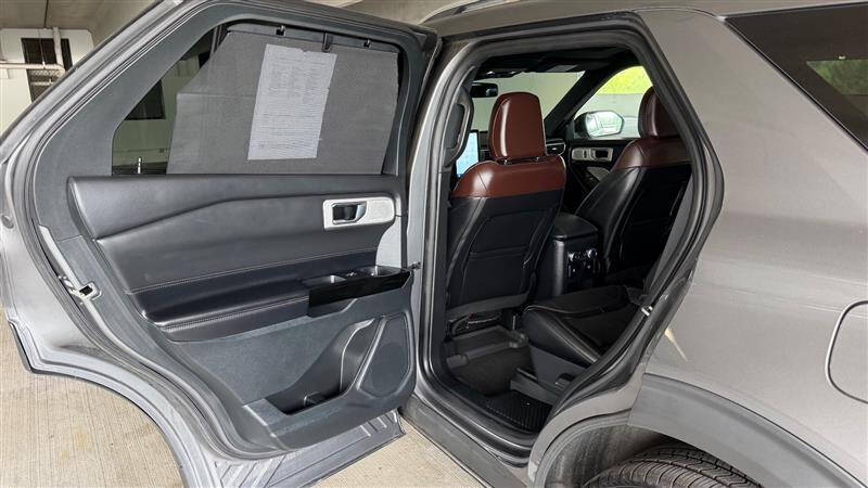 2021 Ford Explorer Platinum