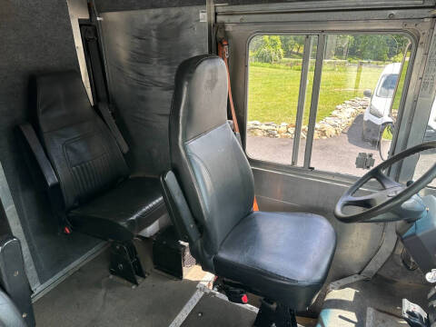 2016 Freightliner MT45 Chassis