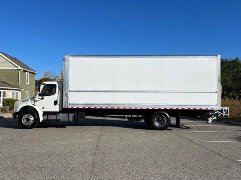 2018 Freightliner M2 106