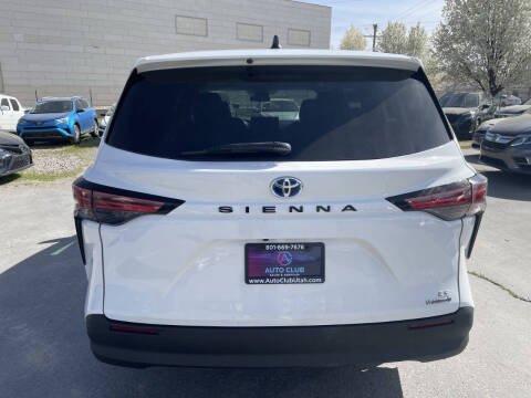 2021 Toyota Sienna LE 8-Passenger