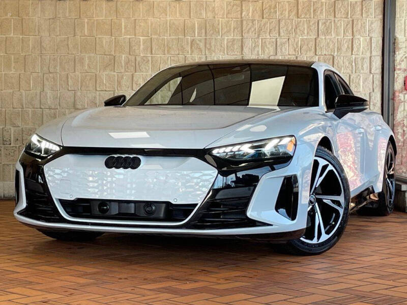 2023 Audi e-tron GT quattro Premium Plus